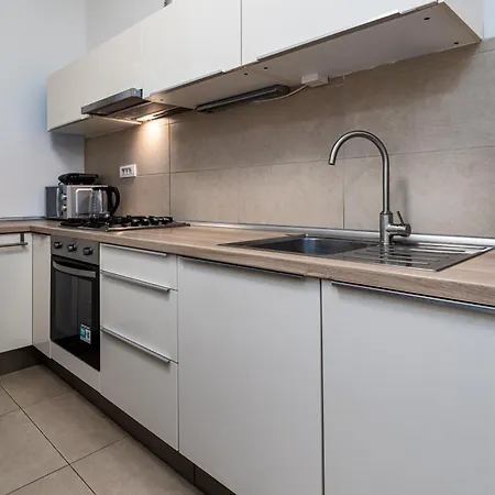 Aurora Large 3-bedroom Praga