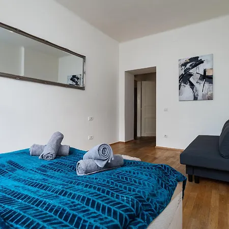 Apartmán Aurora Large 3-bedroom *